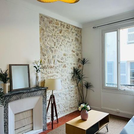 Studio En Plein Coeur Du Vieil Antibes, Vue Sur Place Romantique エクステリア 写真